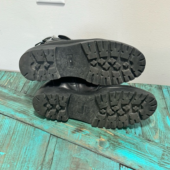 Charles David l Lace Up Zip Biker Boots Leather Size 9.5 - Picture 4 of 11